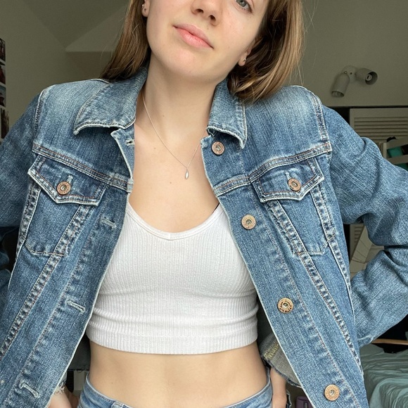 Cropped denim jacket - Picture 4 of 4